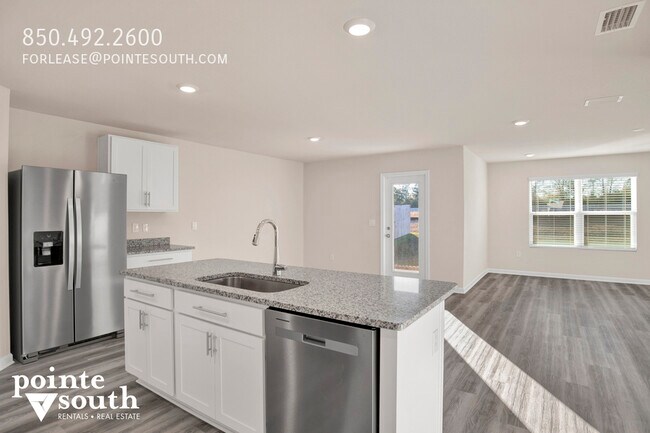 Building Photo - 32038 Lyon Rd