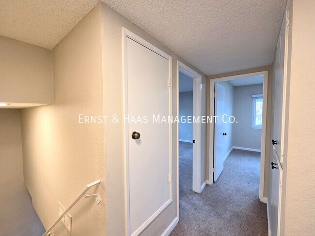 Building Photo - 16806 Sierra Vista Way