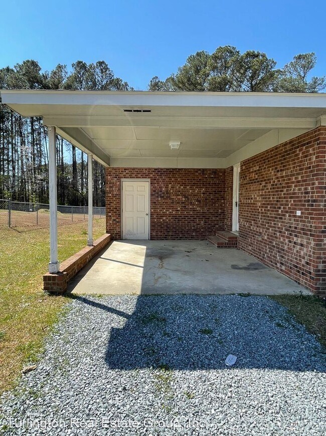 Building Photo - 3 br, 1.5 bath House - 1202 NC 55 E