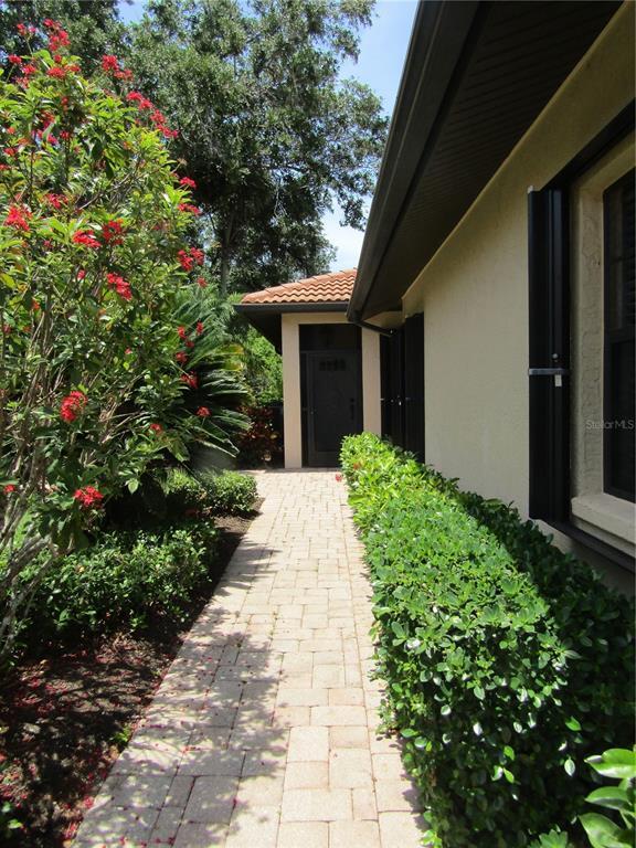 Building Photo - 4526 Cancello Grande Ave