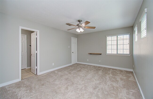 Building Photo - 6814 Summer Bridge Ln