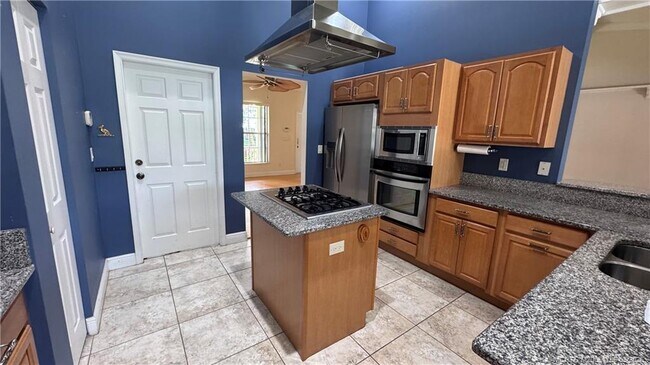 Building Photo - 510 SW South Carolina Dr