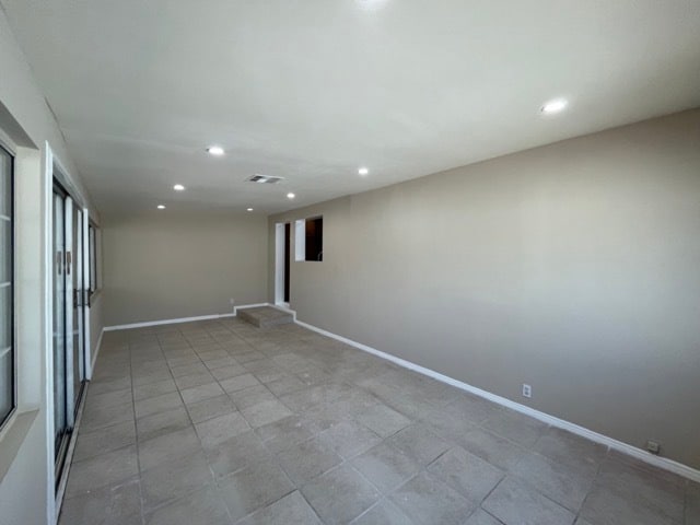 Building Photo - 5782 Hesperia Ave