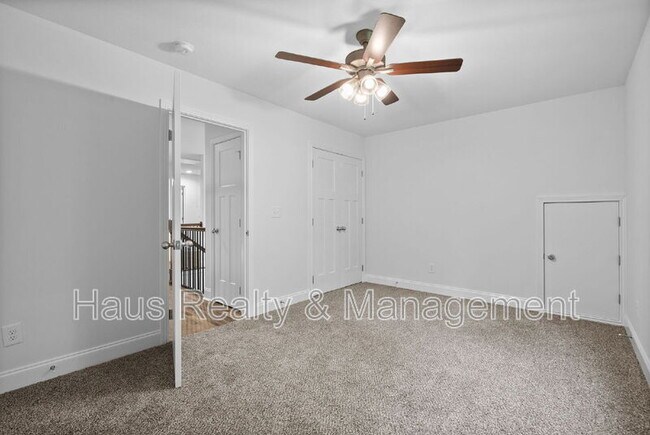 Building Photo - 6466 Hwy 48 N