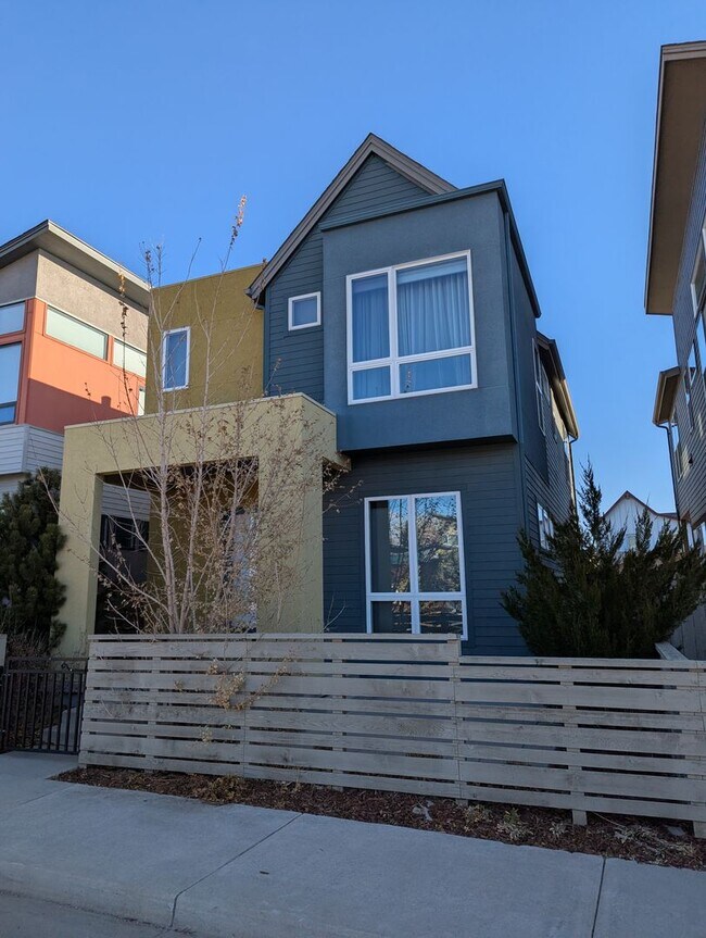 Building Photo - 1388 Snowberry Ln