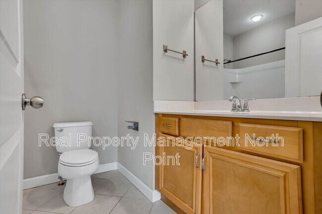 Building Photo - 3026 Eltham Pl