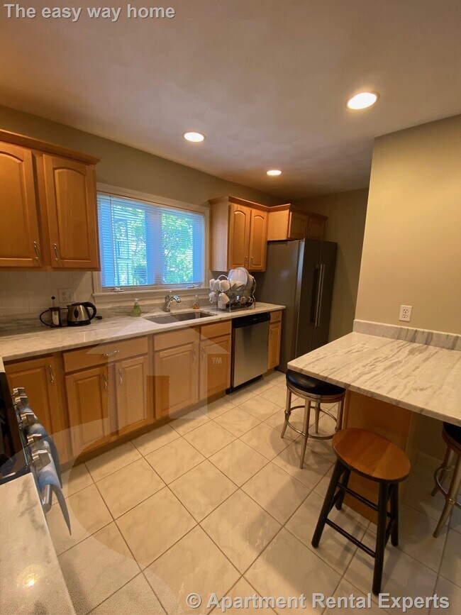 Building Photo - 55 Farragut Ave