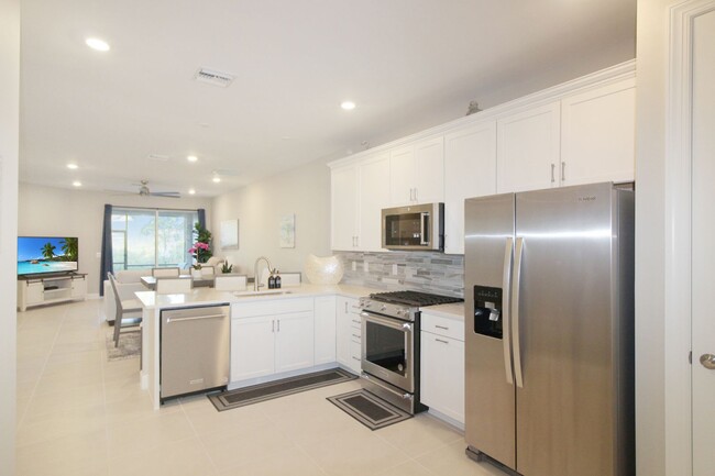 Building Photo - Beachwalk Annual Villa for Rent