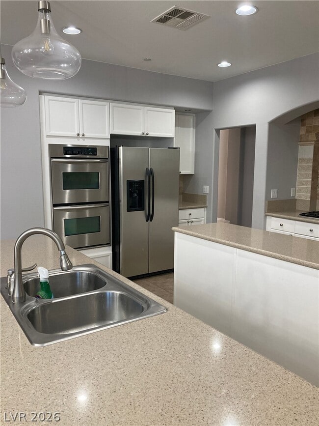 Building Photo - 7020 N Albatross Attic St