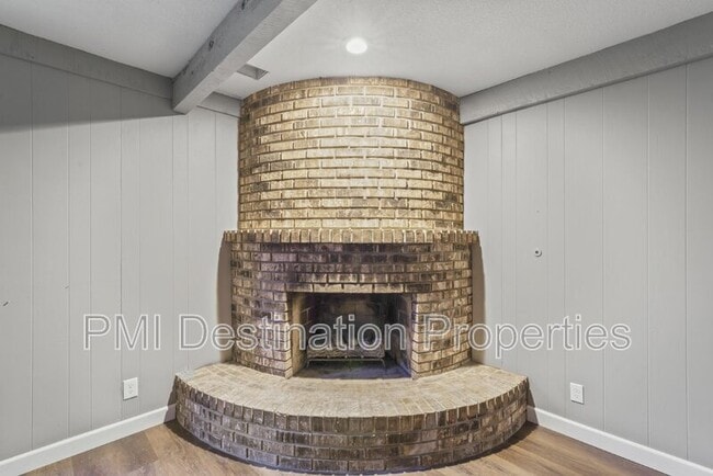 Building Photo - 16306 W 141st Terrace