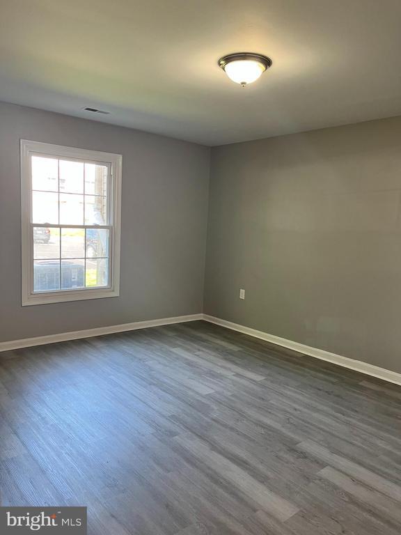 Building Photo - 7572 Belle Grae Dr
