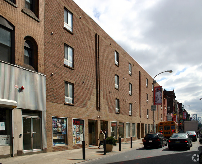 Building Photo - Dynasty Court Apartments