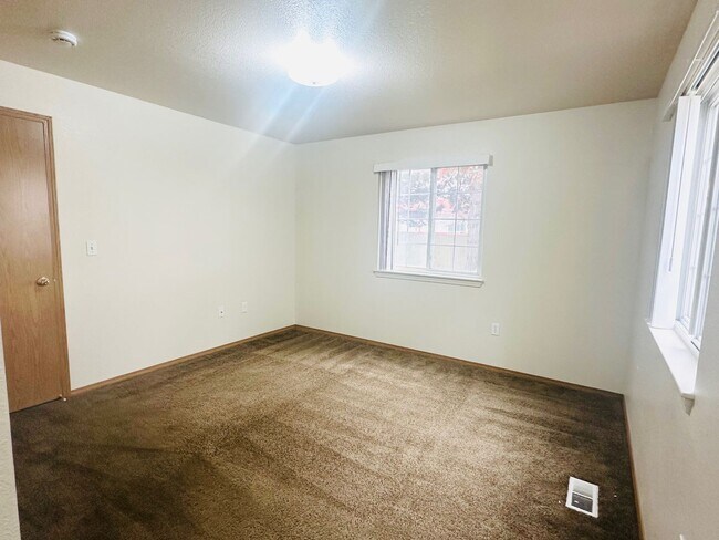 Building Photo - Affordable living at The Westside Apartments
