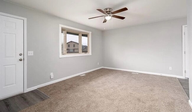 Building Photo - Beautifully Remodeled 2 Bed 1 Bathroom Home!