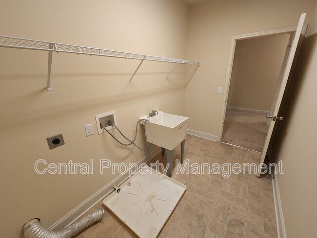 Building Photo - 265 Meadow Blossom Way