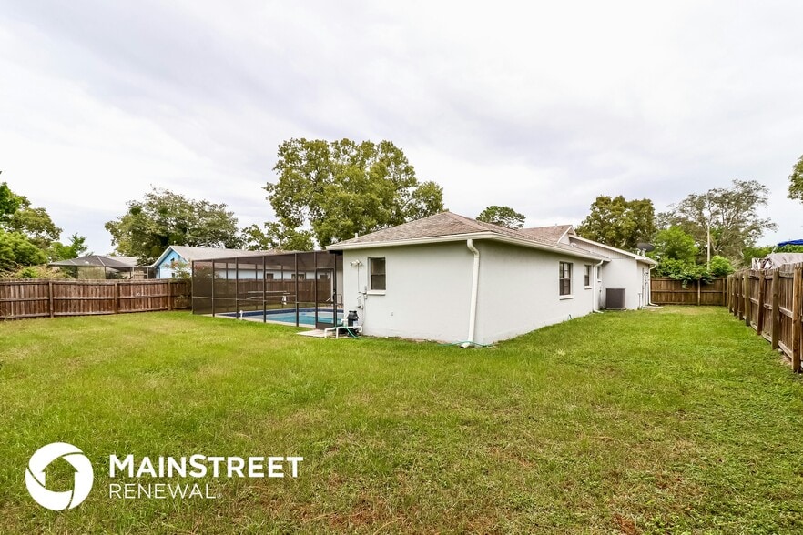 Building Photo - 8373 Camphor Dr