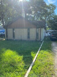 Building Photo - 1888 Spaulding Rd