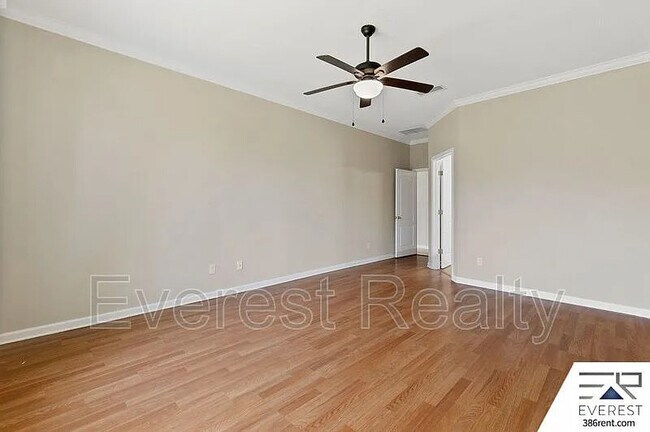 Building Photo - 47 Bassett Ln