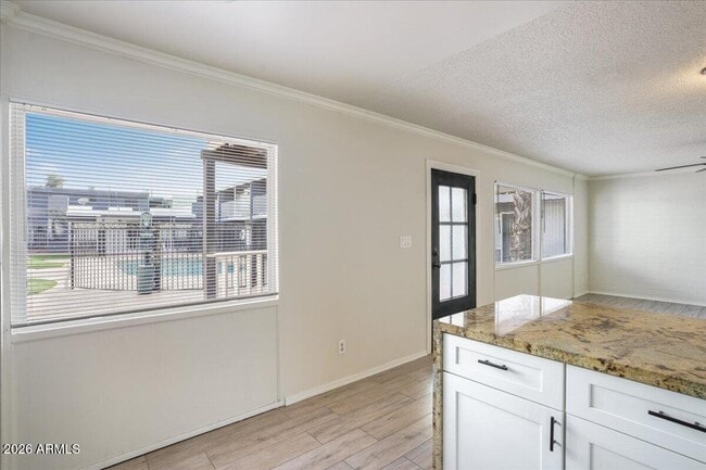 Building Photo - 6528 N 17th Ave