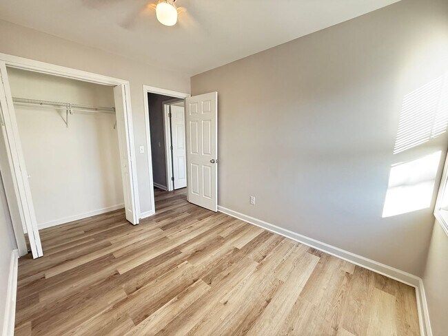 Building Photo - 33-37 Grant St