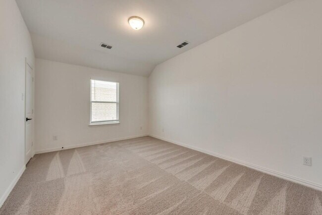Building Photo - 2404 Swallowtail St