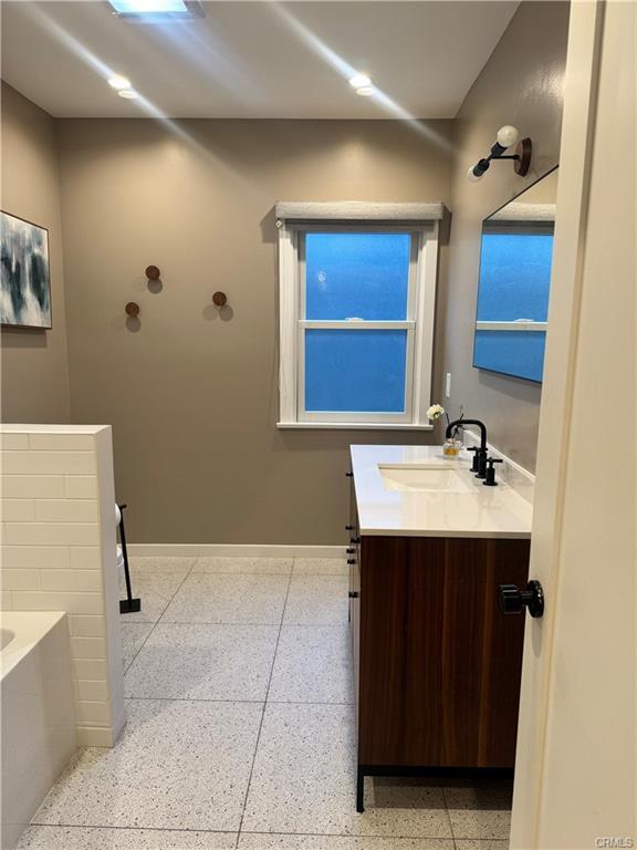 Building Photo - 2248 E Chevy Chase Dr