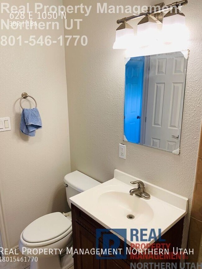 Building Photo - 628 E 1050 N St