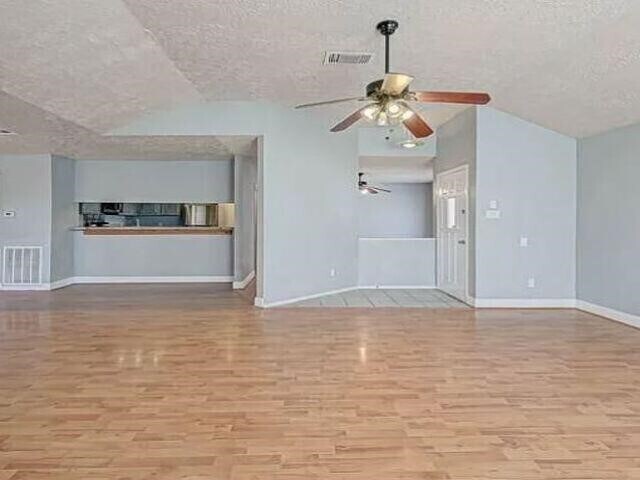 Building Photo - 3610 Vineyard Dr