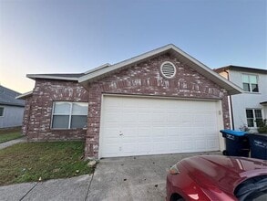 Building Photo - 10137 Chapel Glen Ter