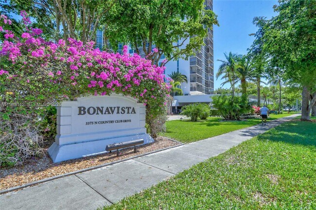 Building Photo - 3375 N Country Club Dr