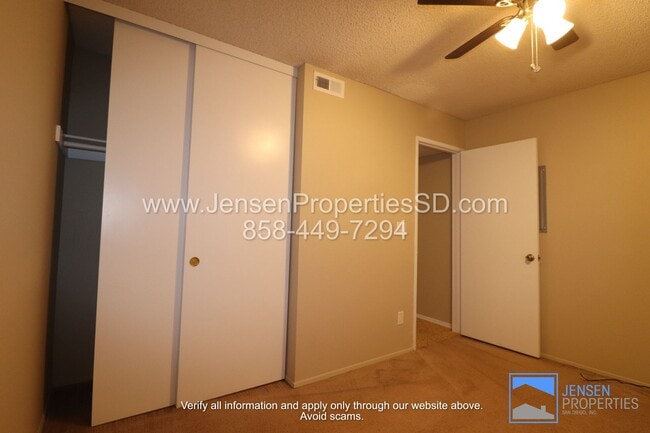 Building Photo - CHARMING 2BR/2BA CONDO W/ GARAGE