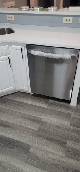 Building Photo - 414 S Franklin St