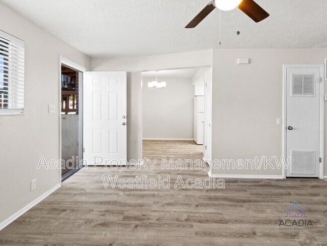 Building Photo - 2360 N 250 W