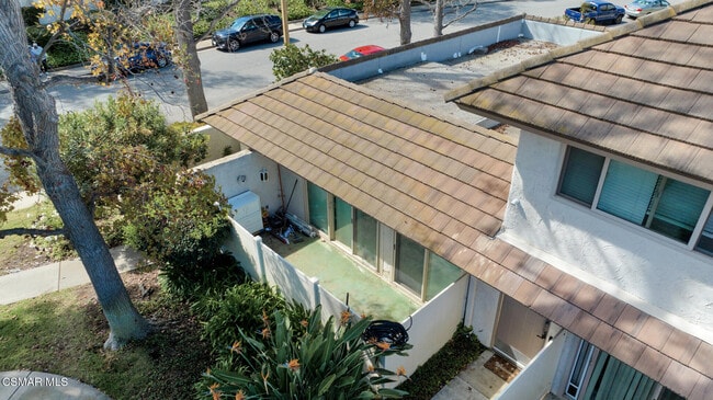 Building Photo - 1202 Landsburn Cir