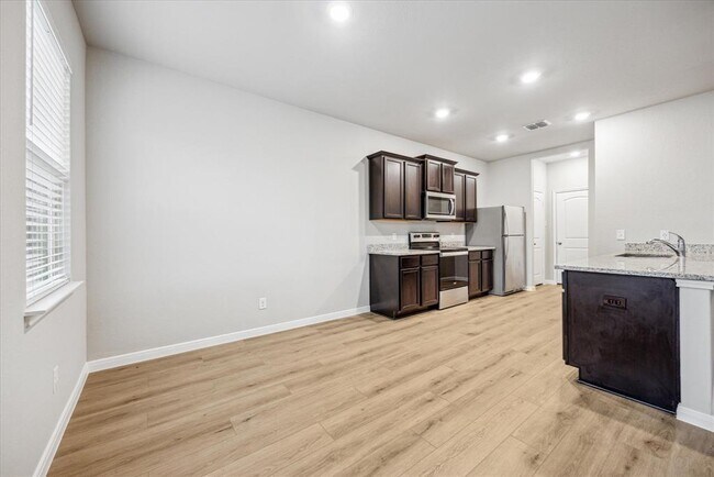 Building Photo - 3971 Turtle Creek