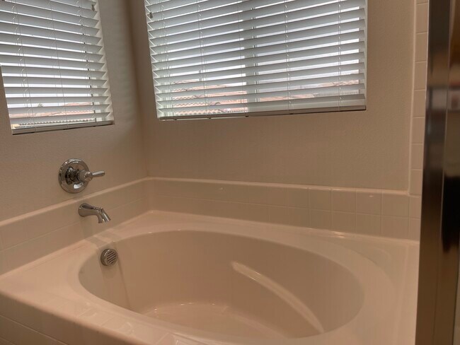 Building Photo - 2883 Villa Catalonia Ct