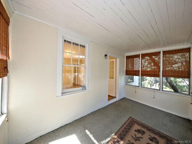 Building Photo - 56 S Lawn Ave