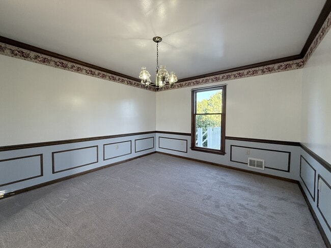 Building Photo - 157 Shade Rd