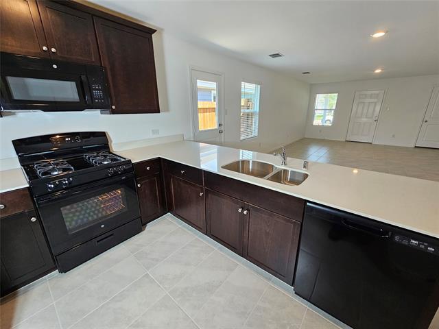 Building Photo - 7609 Bluebell Ln