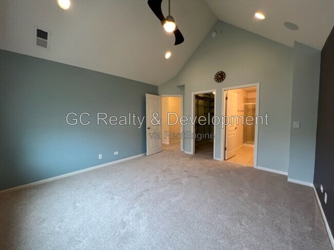 Building Photo - 1271 Evergreen Ave