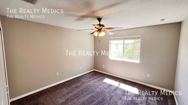Building Photo - 12811 Moss Park Ridge Dr