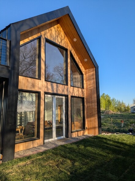 Building Photo - 7895 S 400 W