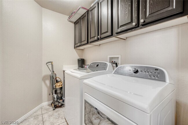 Building Photo - 9434 Marshall Creek St