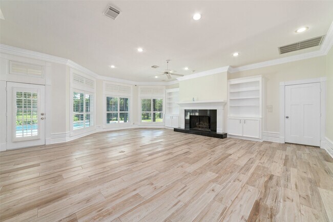 Building Photo - 5406 Kings Ransom Ct
