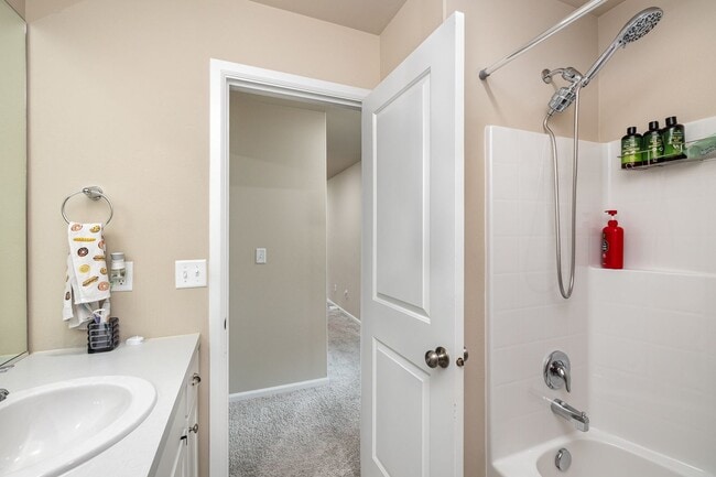 Building Photo - Charming 4-Bed | 2.5-Bath Home in Sultan $...