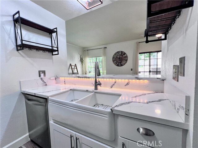 Building Photo - 2312 Archwood Ln