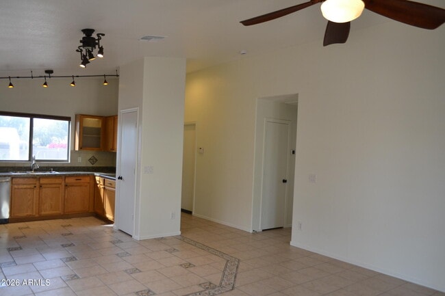 Building Photo - 1949 S Silver Dr