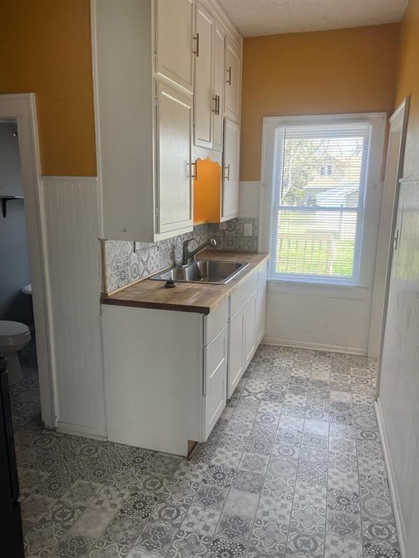 Building Photo - 3 Bedroom Near Irvington-Emerson Heights