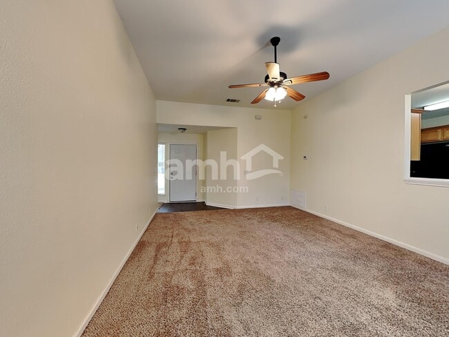 Building Photo - 351 Bailey Loop