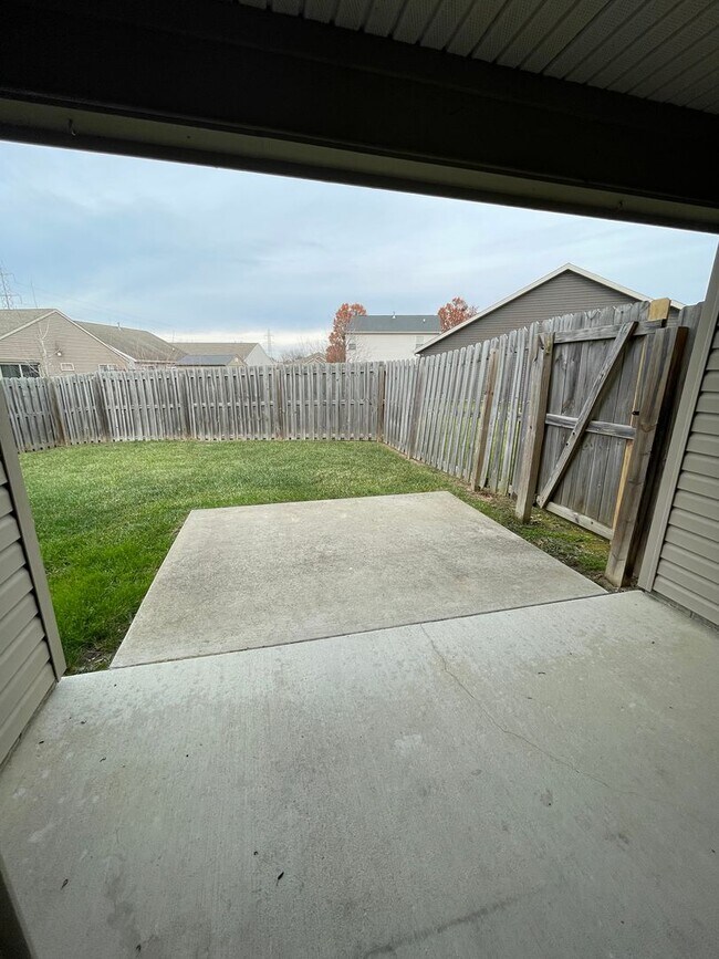 Building Photo - Home Sweet HOME!